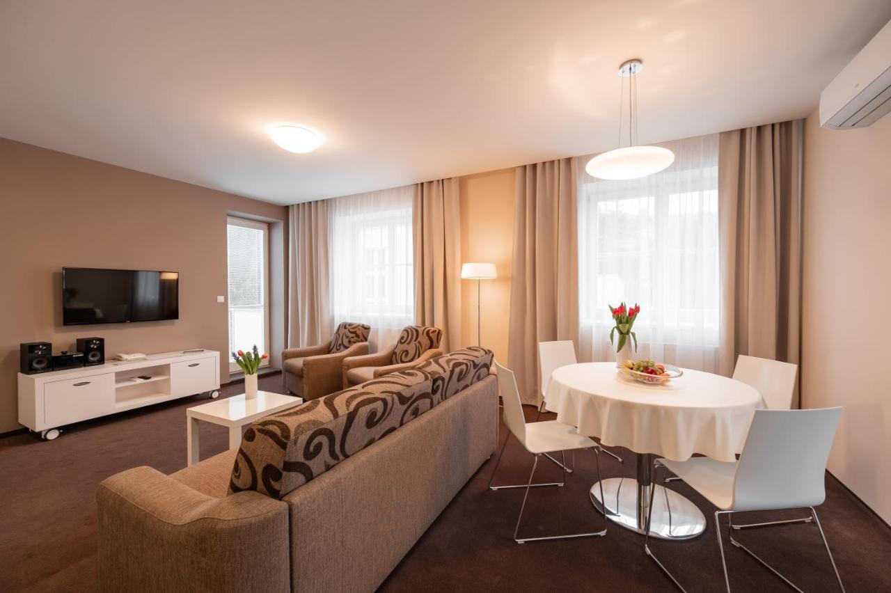 Hotel Vila Viola Luhacovice Luaran gambar