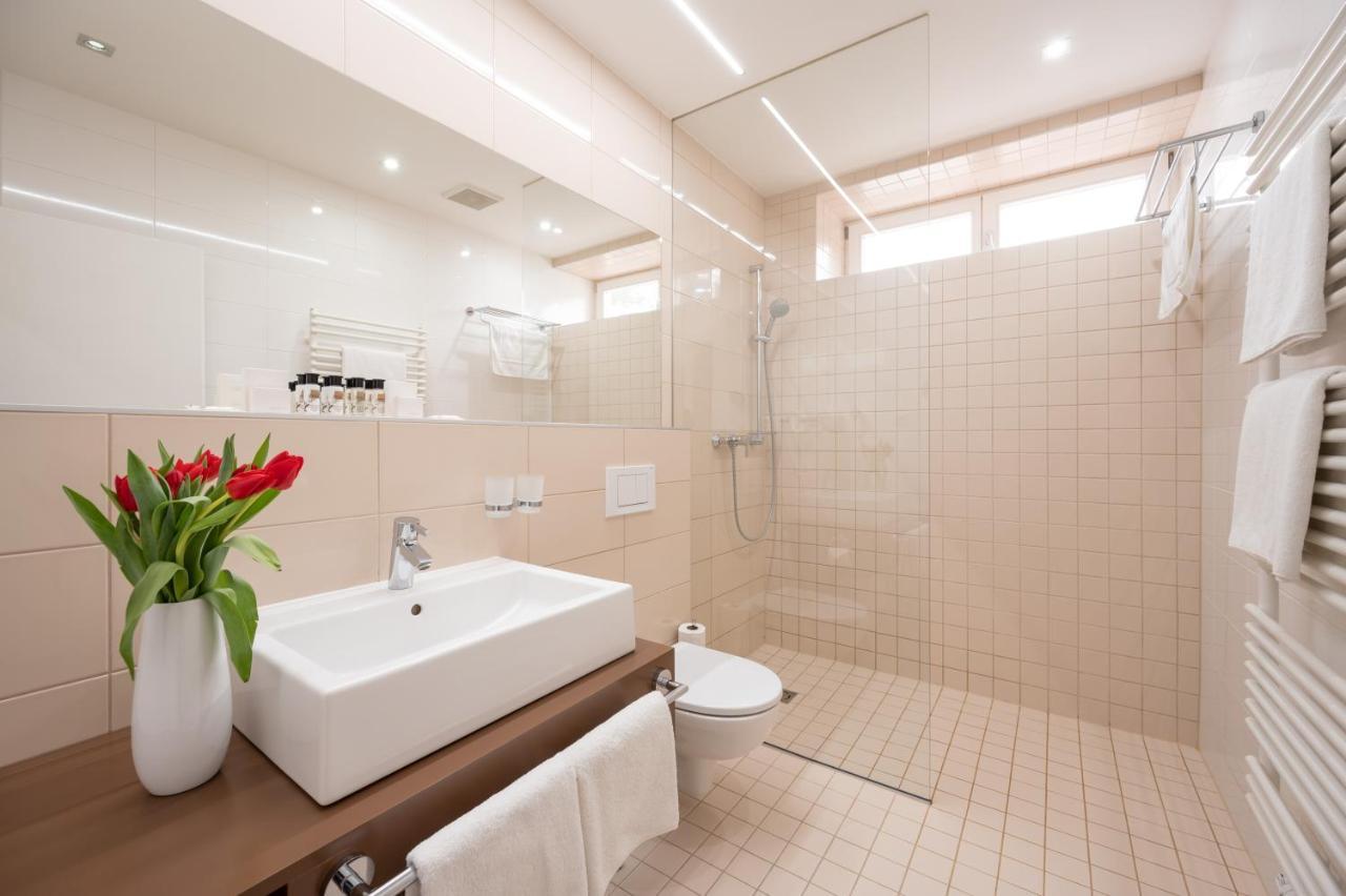 Hotel Vila Viola Luhacovice Luaran gambar