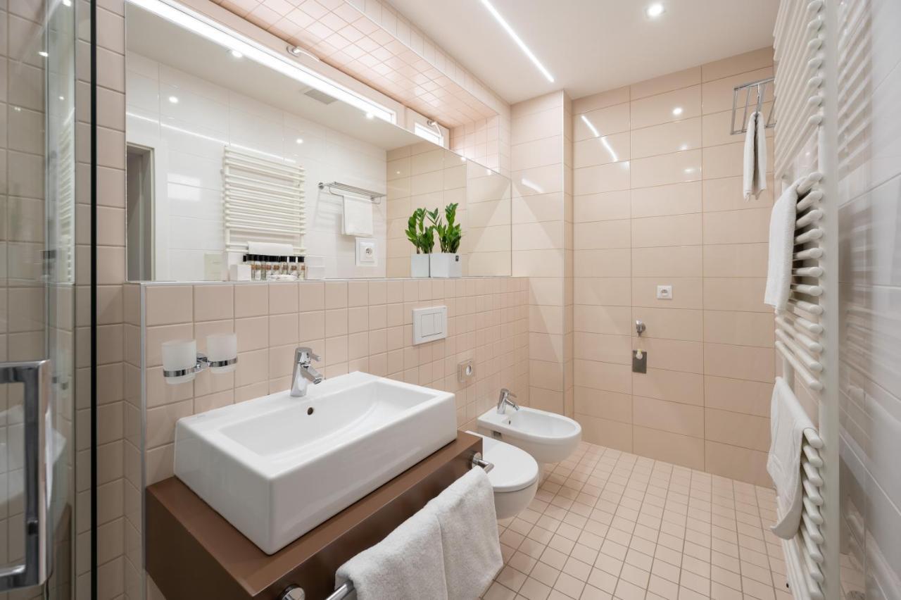 Hotel Vila Viola Luhacovice Luaran gambar