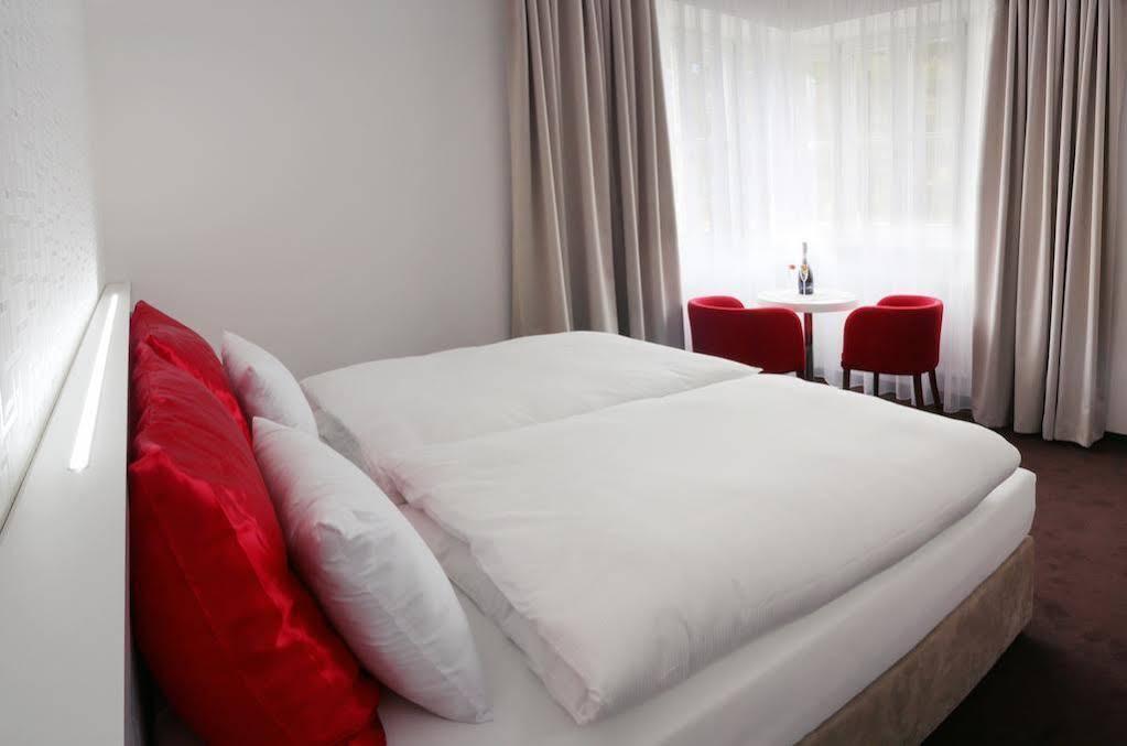 Hotel Vila Viola Luhacovice Luaran gambar