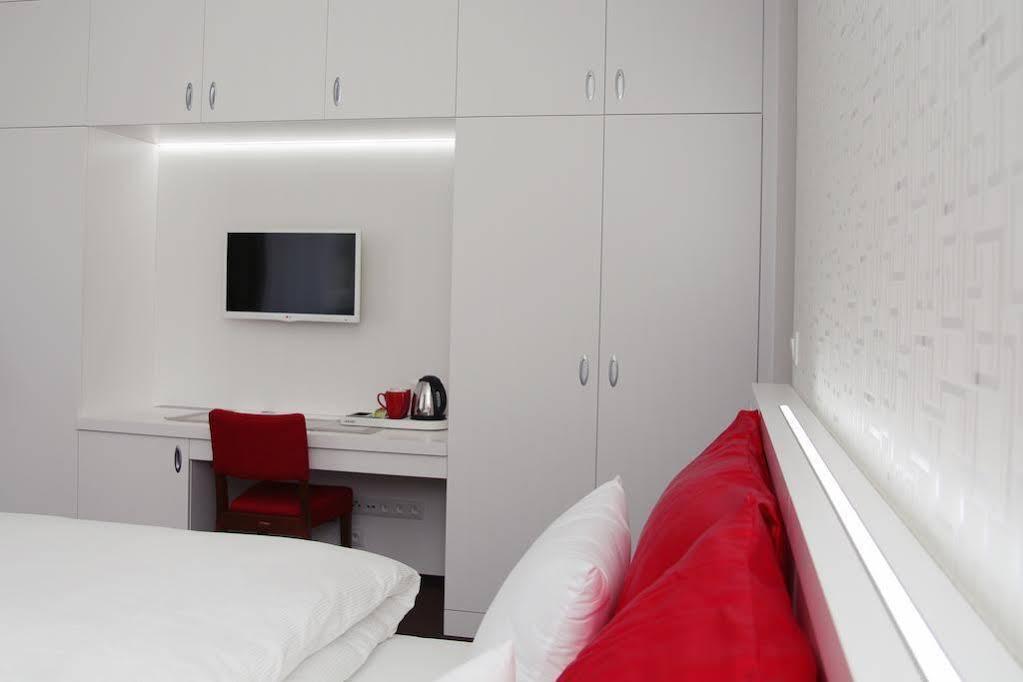 Hotel Vila Viola Luhacovice Luaran gambar